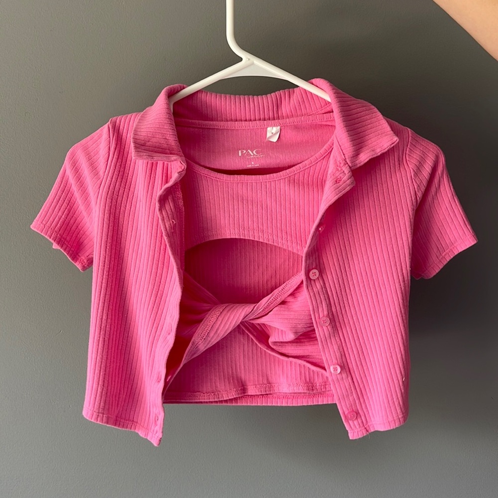 2 pink crop tops